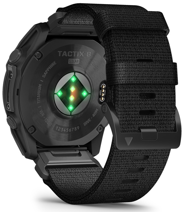 GARMIN Tactix 8 SOLAR Sapphire - 51 mm Schwarz/Titan DLC (inkl. USB-A Adapter)